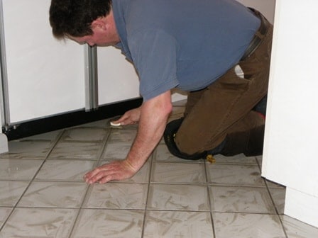 clean-dirty-grout-brass-brush-scrub-mm-cleaning-central-il